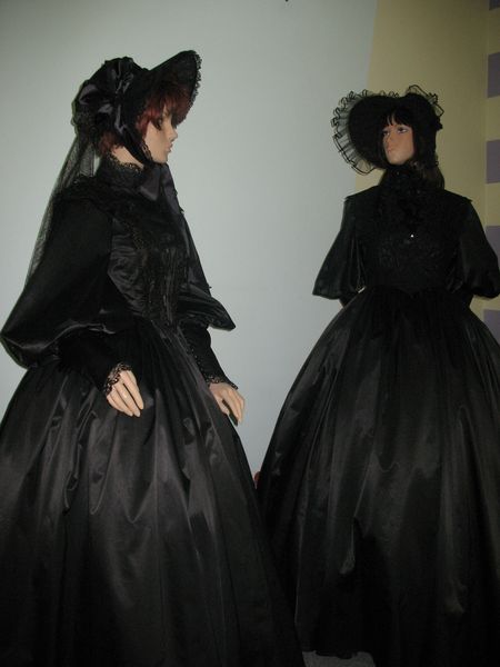 Винокуров Глеб, Москва, Россия – траурные платья